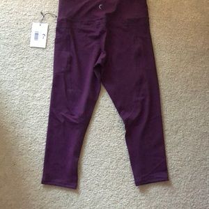 NWT Plum Zyia 20’ Pocket Light n Tight High- Rise legging